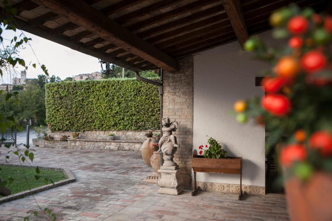 Country House Tre Esse Assisi Eksteriør billede